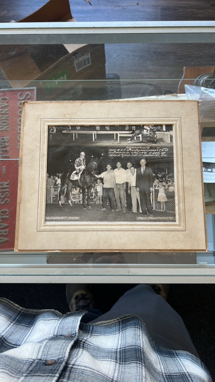 1964 romannieta horse racing photograph