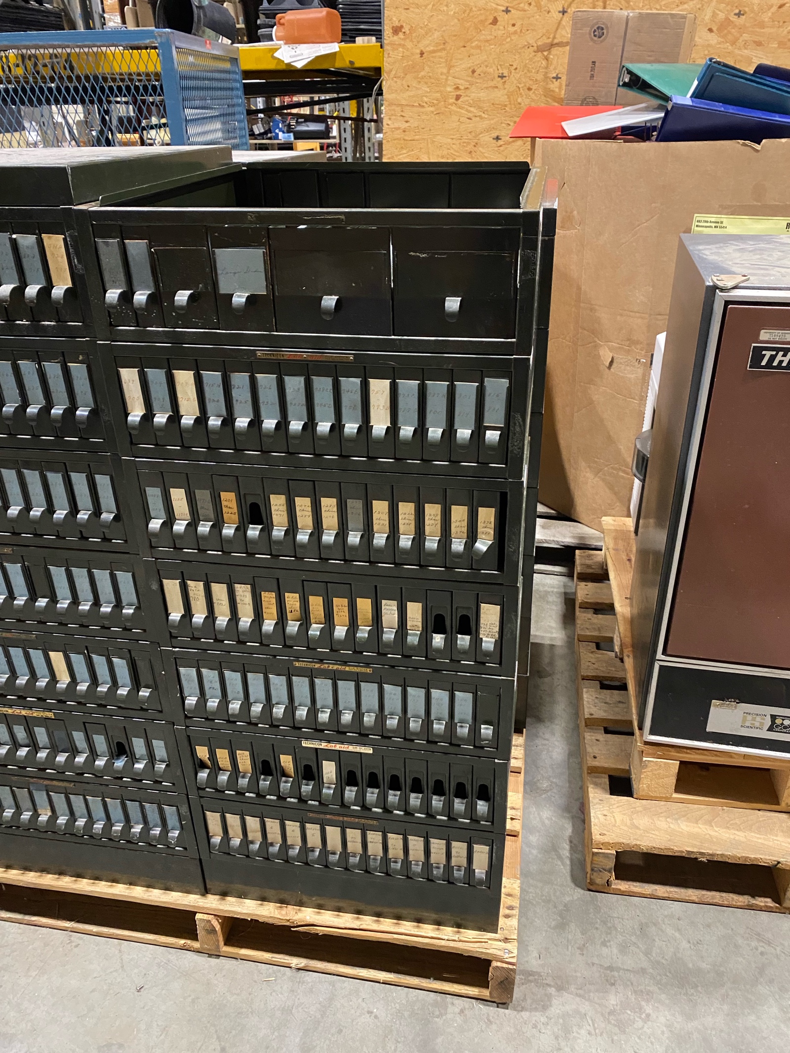 Stackable Slide Filing Cabinet (608138)