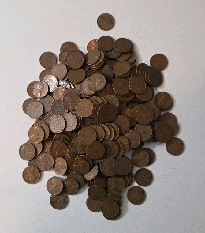 2 Pounds of Wheat Pennies - Mixed Dates