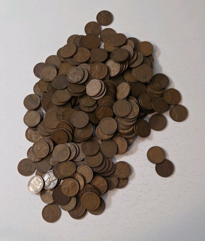 2 Pounds of Wheat Pennies - Mixed Dates
