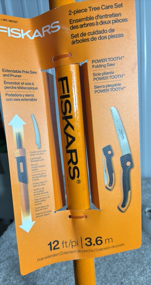 Fiskars Power-Lever Extendable Pole Saw & Pruner - MSRP $60