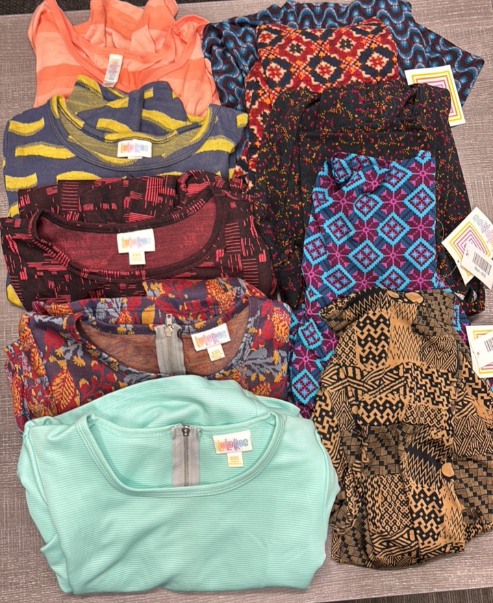 LuLaRoe Liquidation - Lot of 5-Maxi Skirt, 2-Carly Swing Dress, 2-Amelia Dresses, 1-Lynnae Top (Size XXS) - MSRP $468