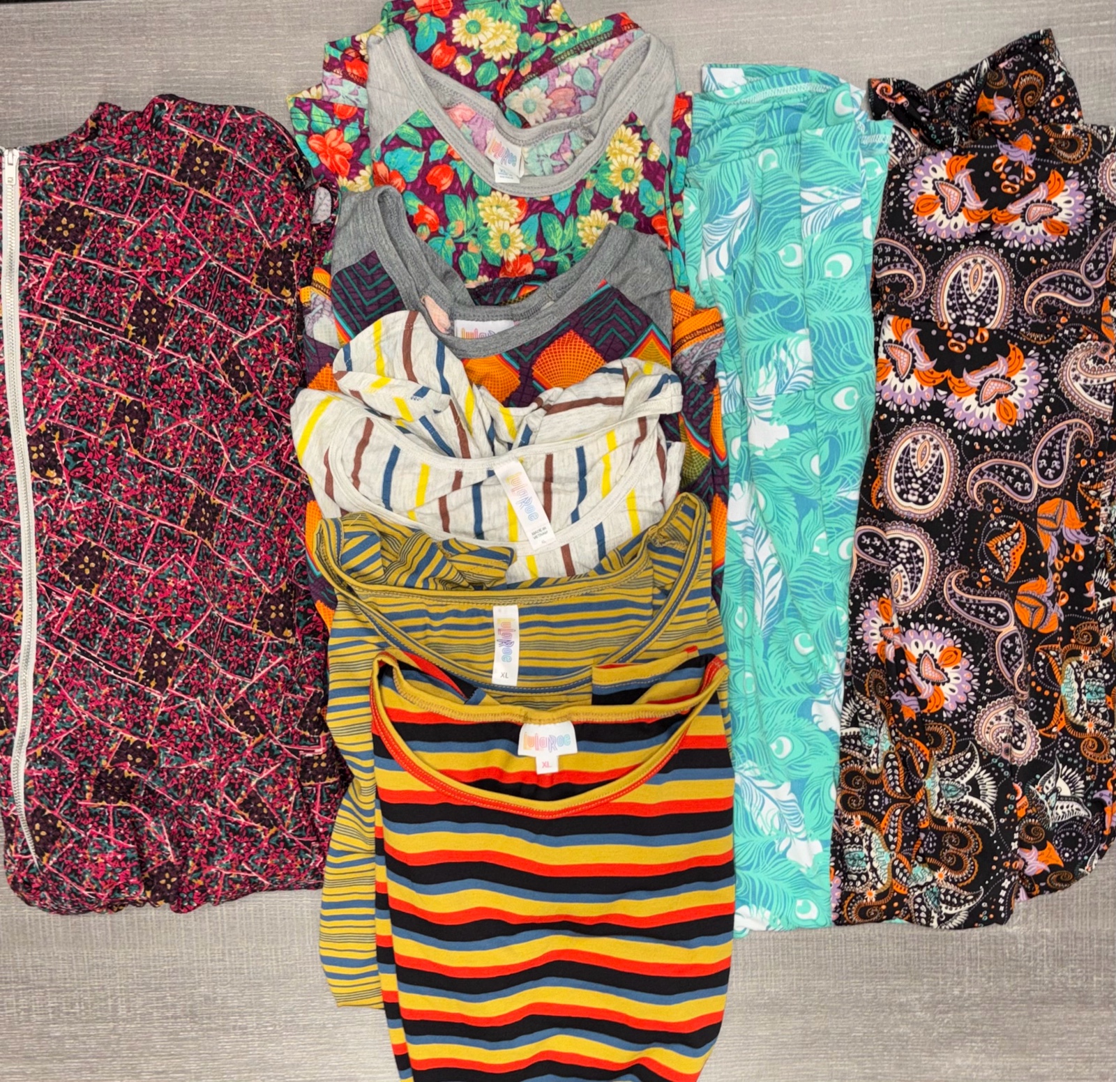 LuLaRoe Liquidation - Lot of 2-Maxi Skirts, 1-Gigi Top, 1-Lynnae Top, 1-Classic T, 2-Randy Tees, 1-Amelia Dress (Size XL) - MSRP $329