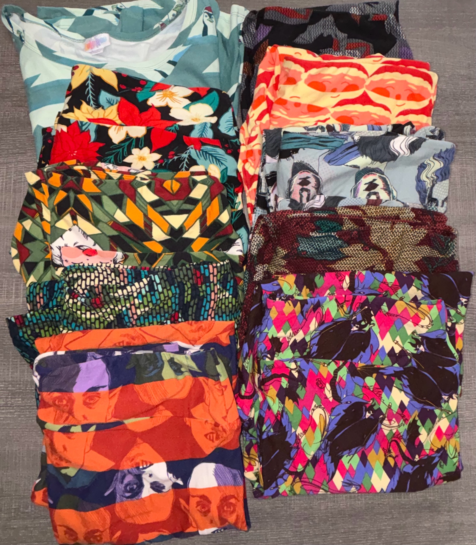 LuLaRoe Liquidation - Holiday Lot - Lot of 9-Tall & Curvy Leggings, 1-Gigi Top (Size L) - MSRP $259