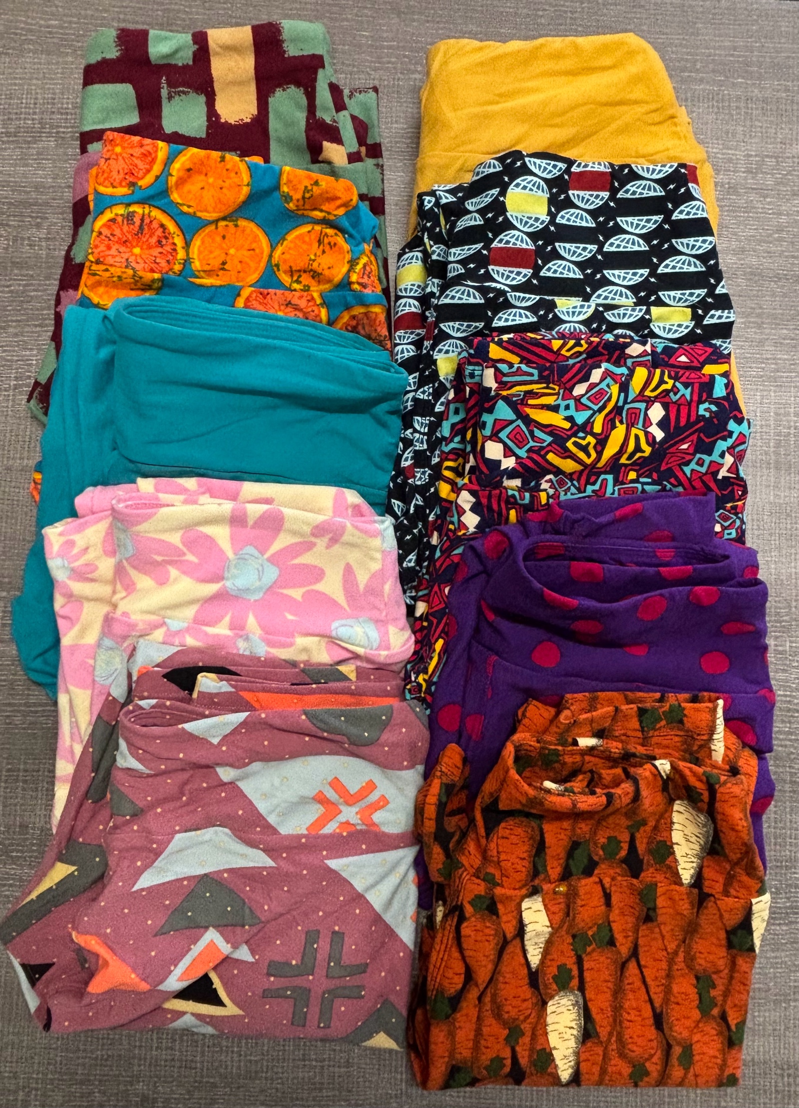 LuLaRoe Liquidation - Lot of 10-One-Size Leggings - MSRP $250