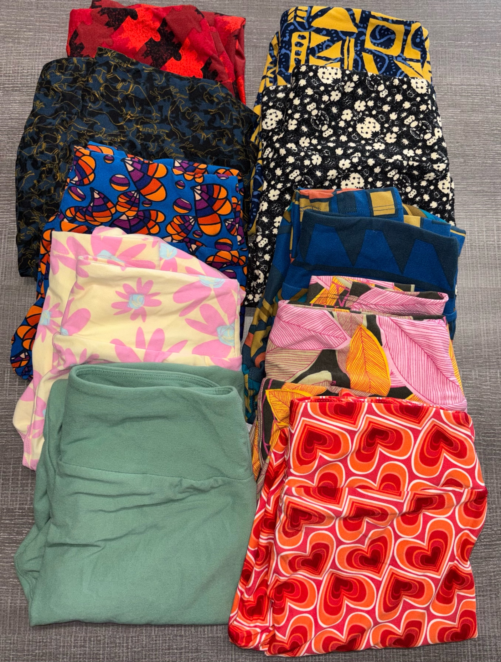 LuLaRoe Liquidation - Lot of 10-One-Size Leggings - MSRP $250