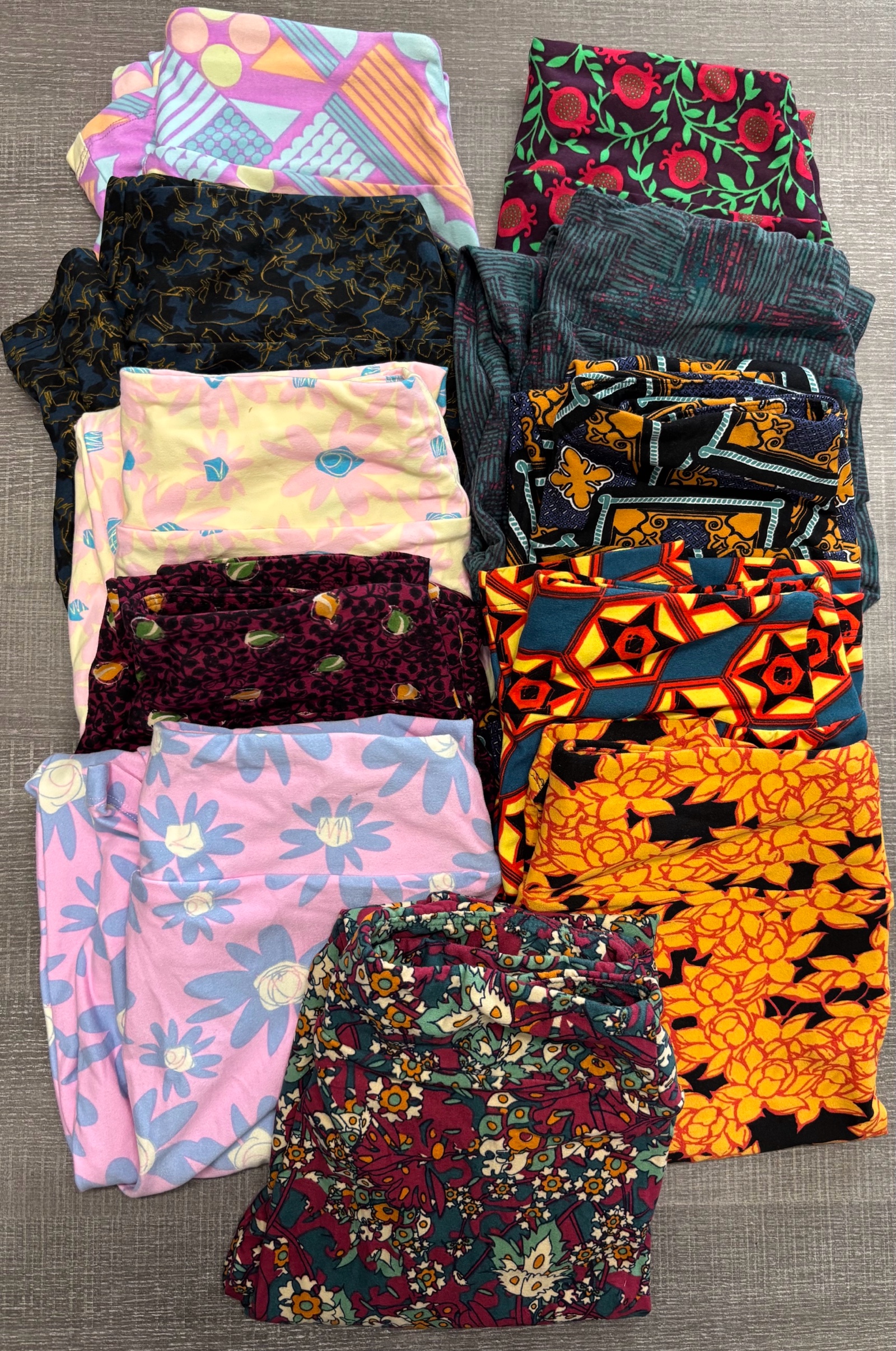 LuLaRoe Liquidation - Lot of 11-One-Size Leggings - MSRP $275