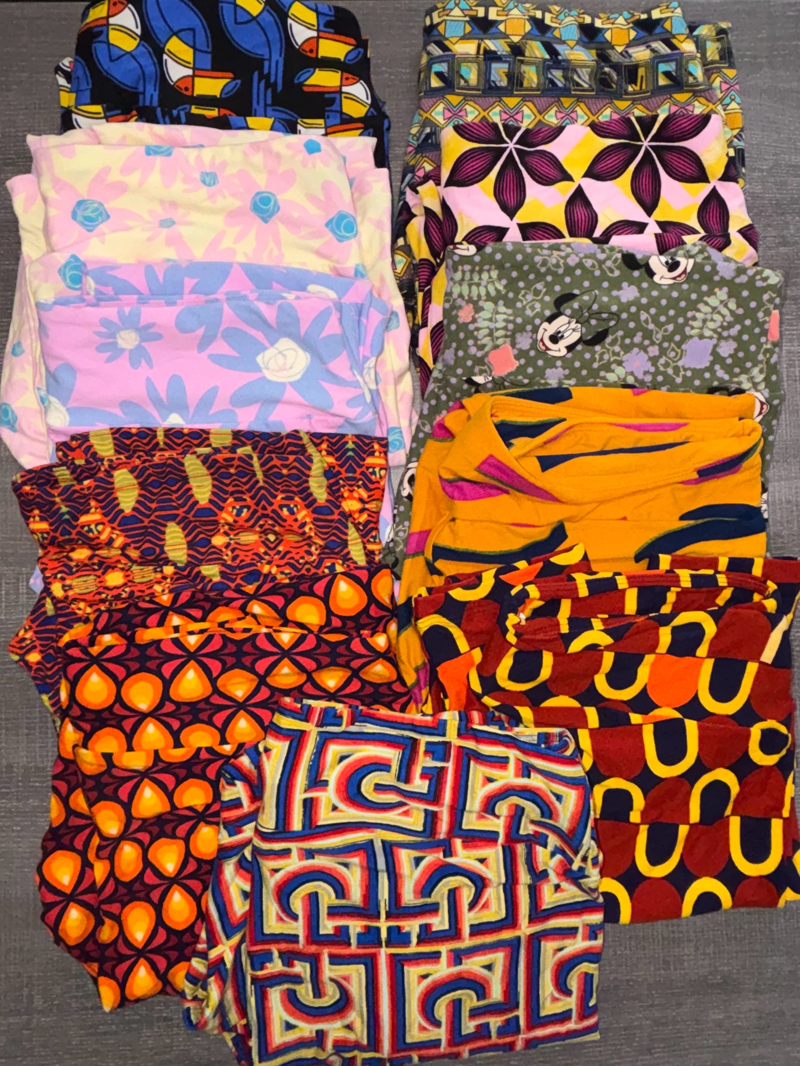 LuLaRoe Liquidation - Lot of 11-Tall & Curvy Leggings - MSRP $275