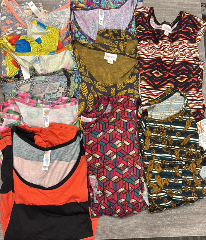 LuLaRoe Liquidation - Lot of 7-Classic T, 3-Carly Swing Dresses (Size XS) - MSRP $410