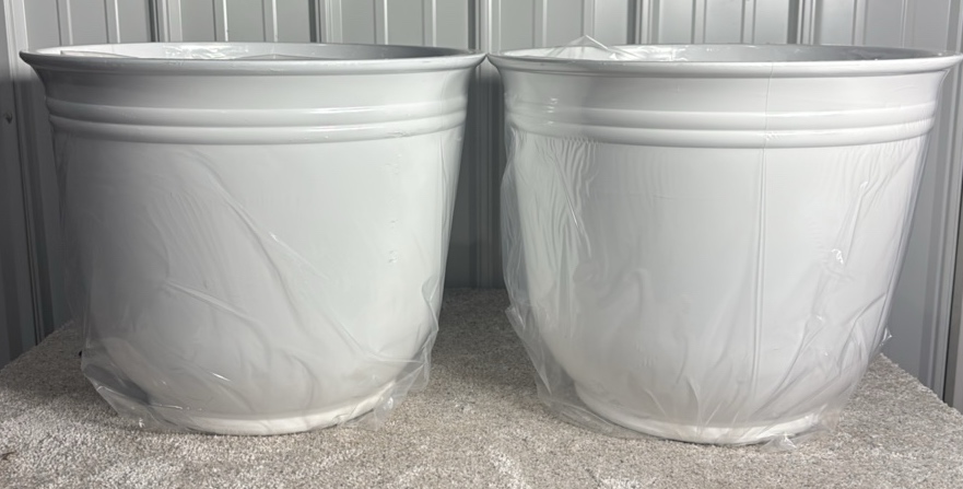 Theo Resin Planters by Trendspot, 2-Pack (White)