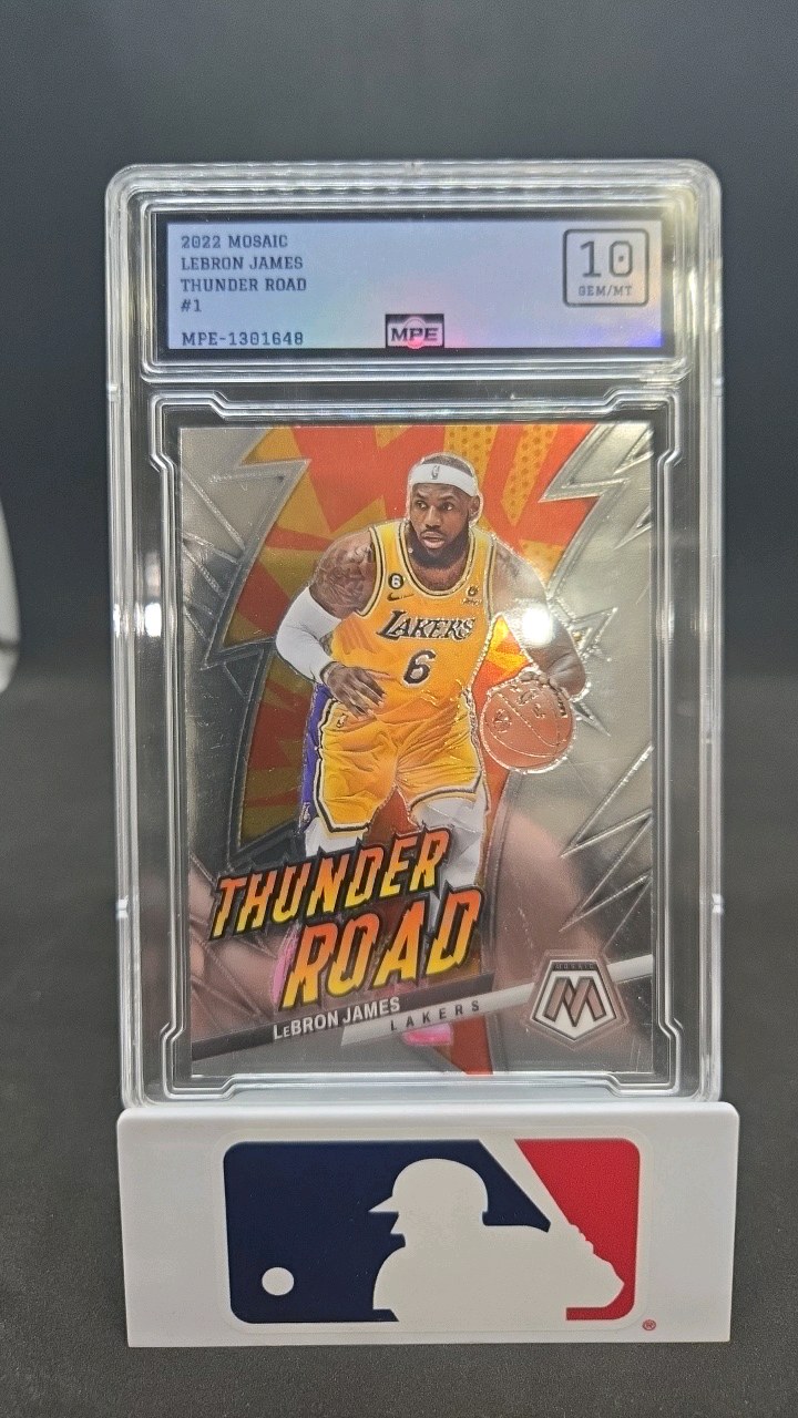 2022 MOSAIC LEBRON JAMES THUNDER ROAD INSERT GEM MINT 10