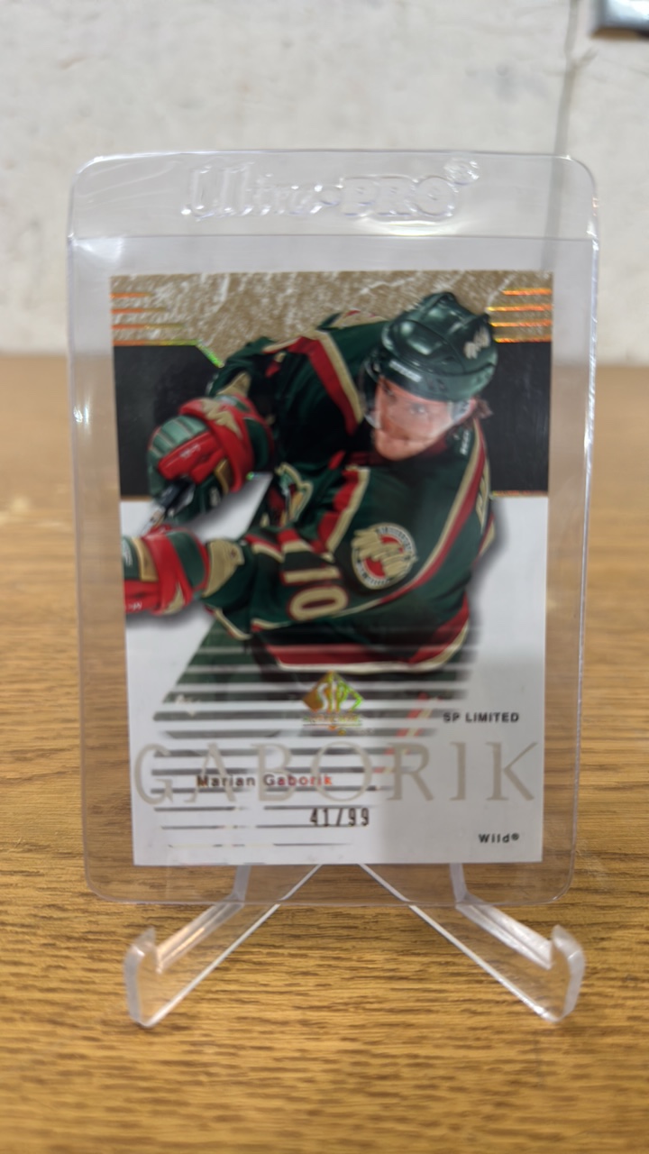 2004 SP Authentic SP Limited Marian Gaborik Serial #4199