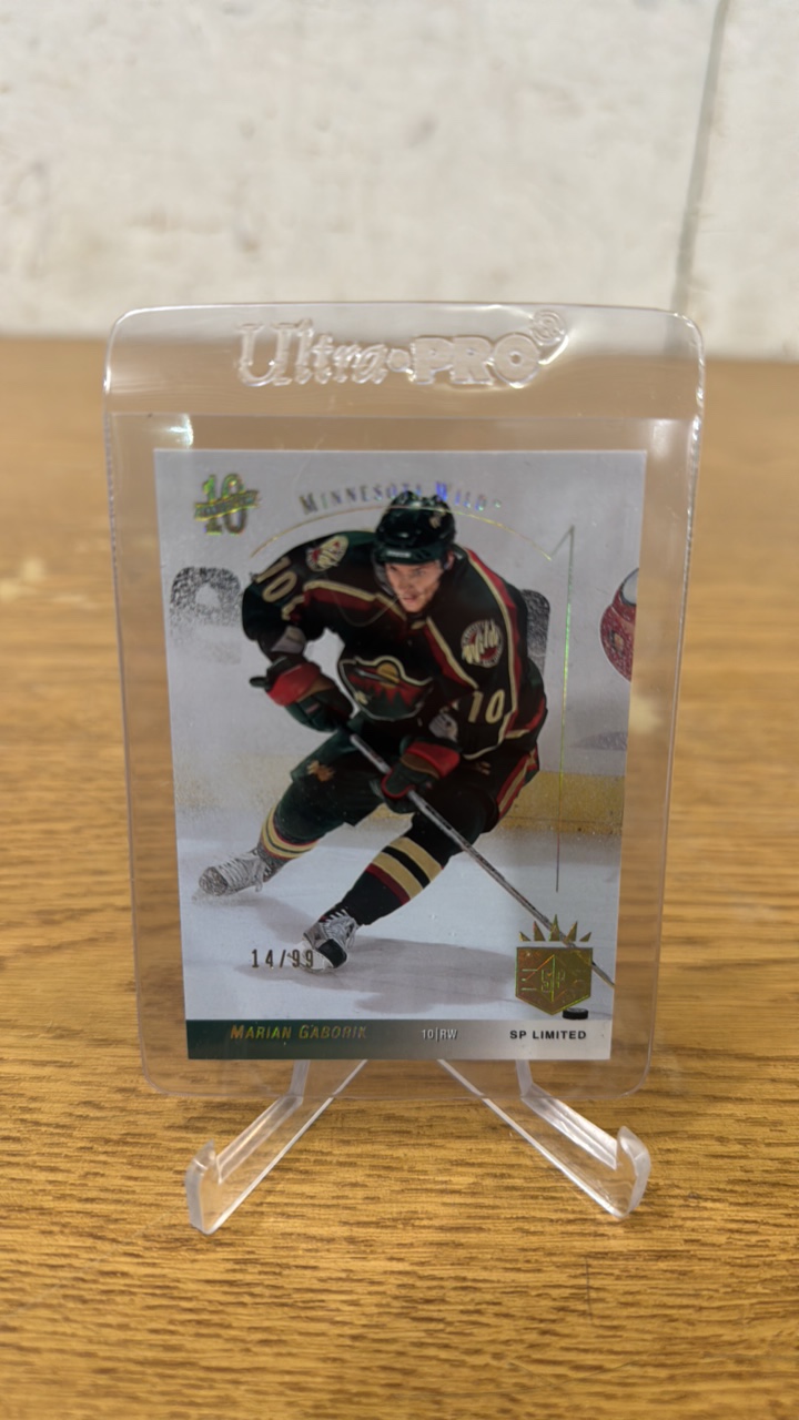 2004 SP Authentic 10th Anniversary SP Limited Marian Gaborik Serial #1499