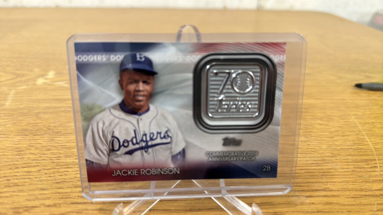 2021 Topps 70th Anniversary Patch Jackie Robinson