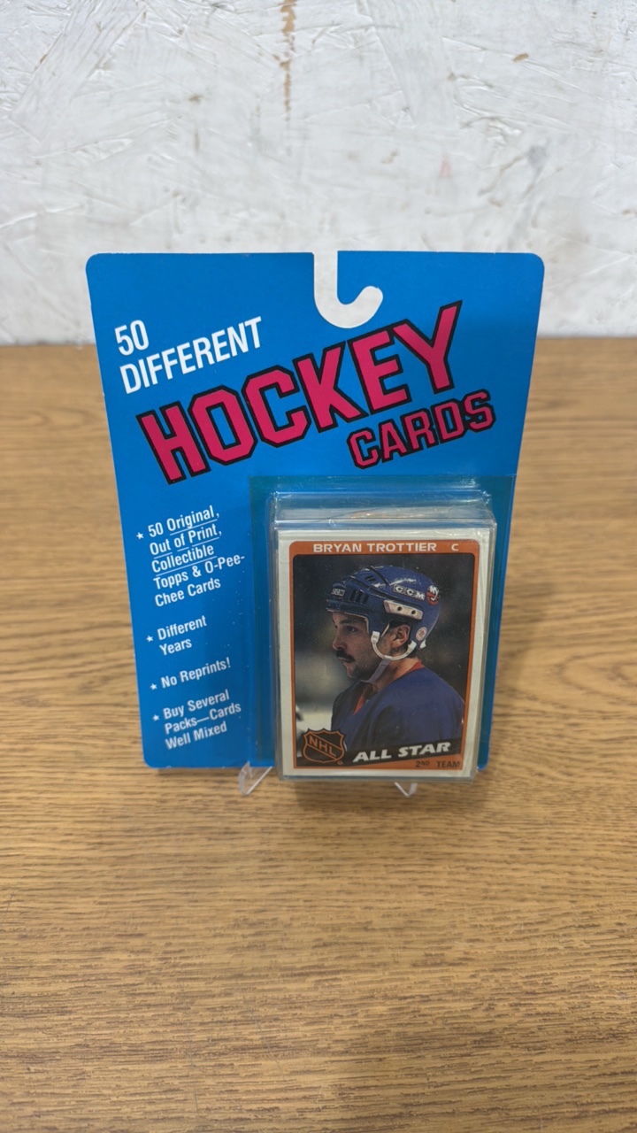 (50) Different Original Out of Print Hockey Cards