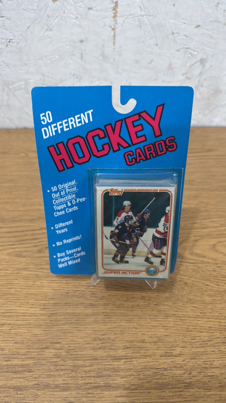 (50) Different Out of Print Original Hockey Cards