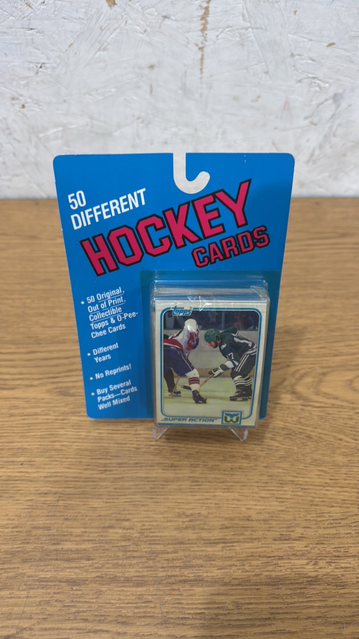 (50) Different Out of Print Original Hockey Cards