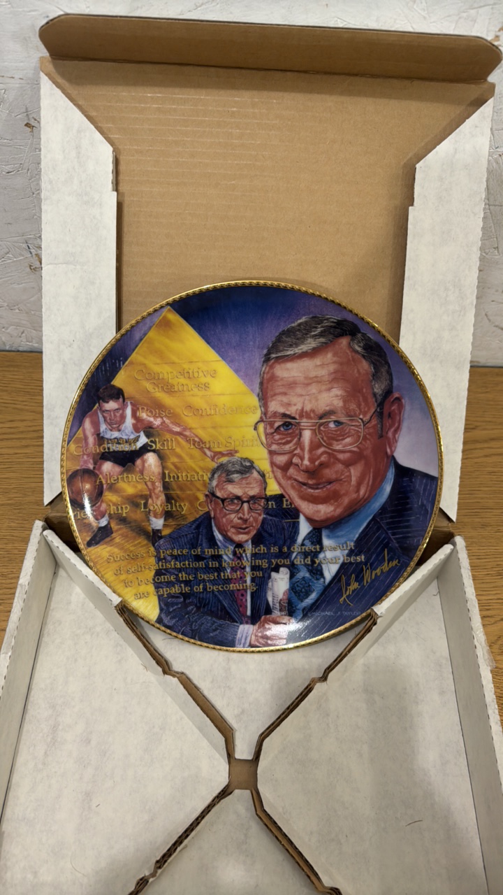 John Wooden Autographed Collectors Plate