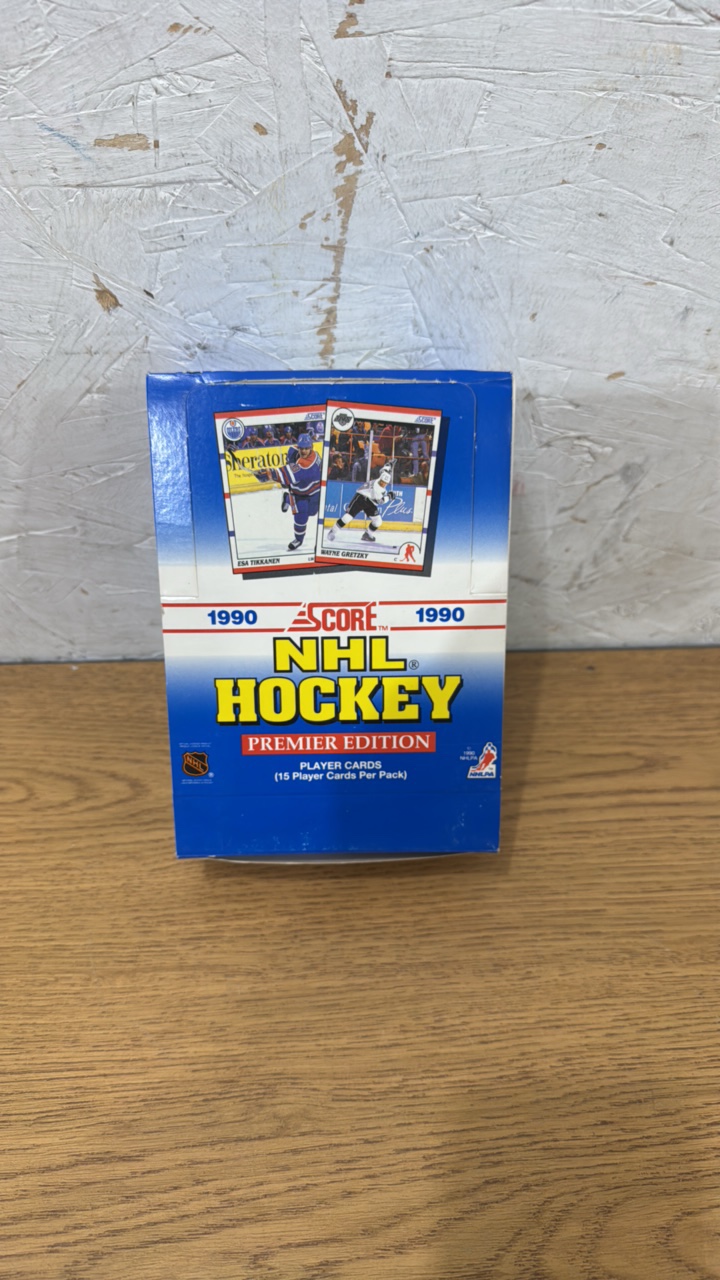 1990 Score Hockey 36 Pack Box