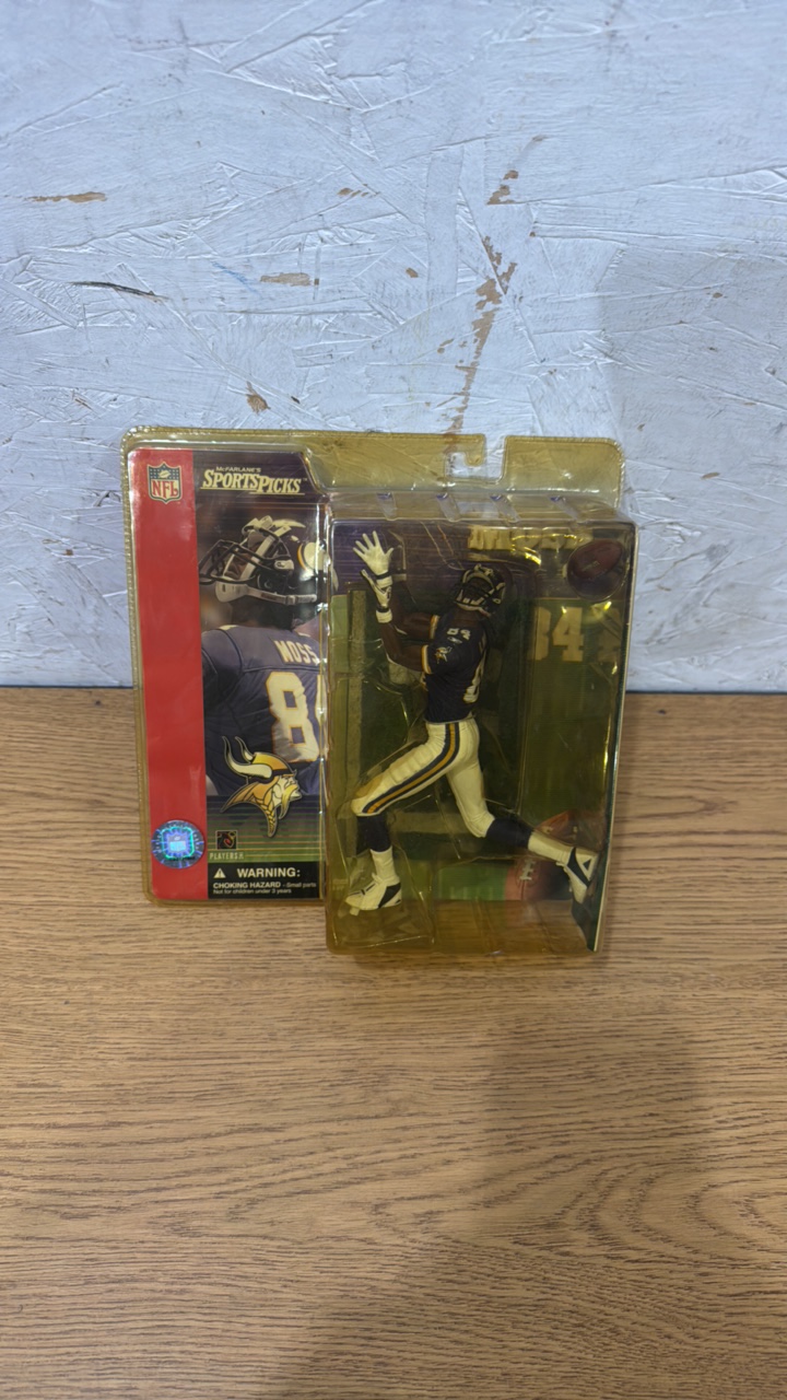 2001 McFarlane Randy Moss Figure