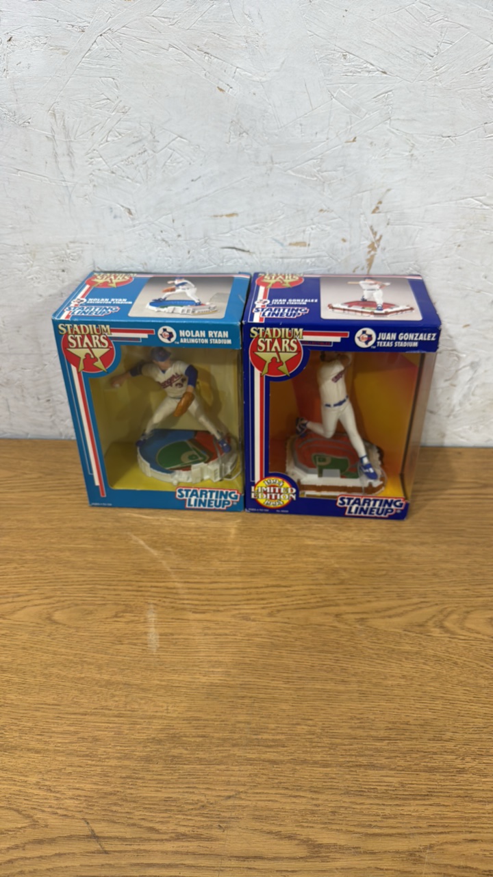 (2) Starting Lineup Stadium Stars Nolan Ryan & Juan Gonzalez