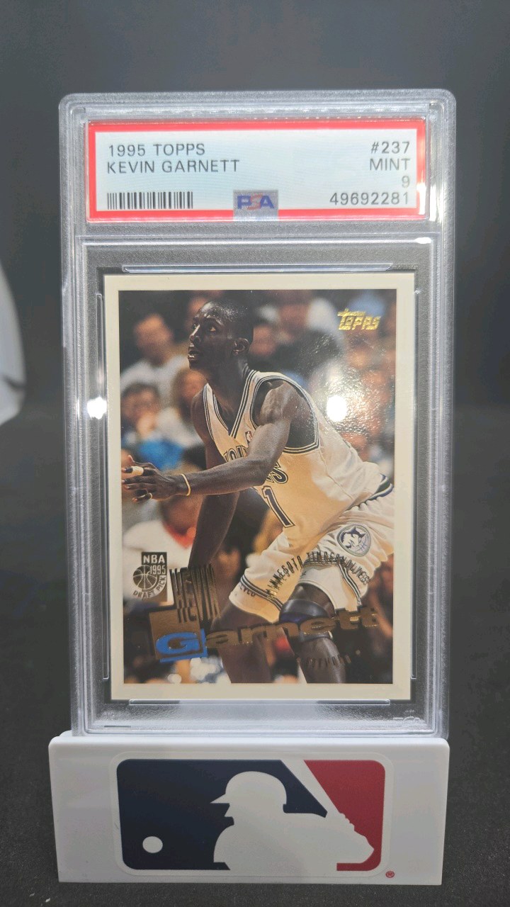 1995 Topps Kevin Garnett rookie card psa 9 Mint