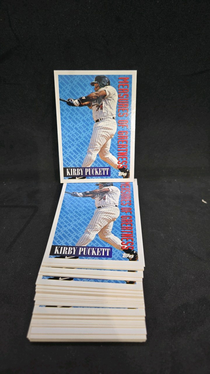 (50) 1994 TOPPS KIRBY PUCKETT BASEBALL CARD LOT