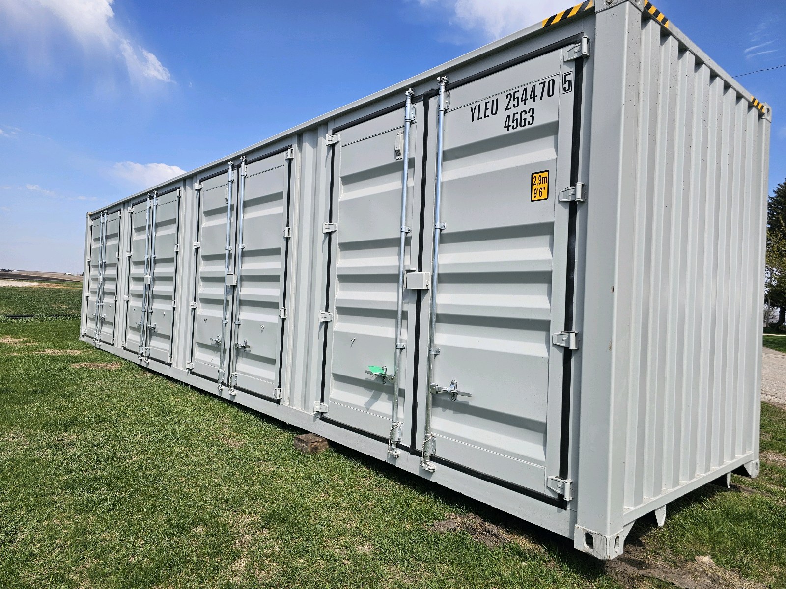 Unused 2026 40 FT CONTAINER WITH 4 DOORS IRC 40-YHX