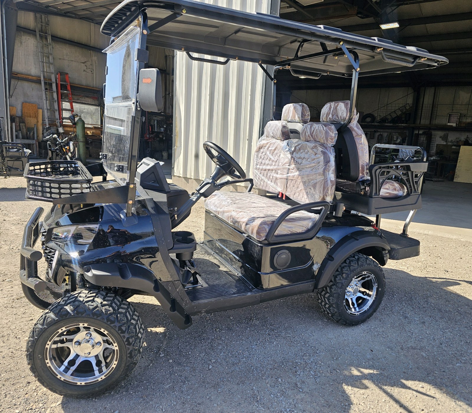 Unused 2026 4 SEATER GOLF CART SDLC 80