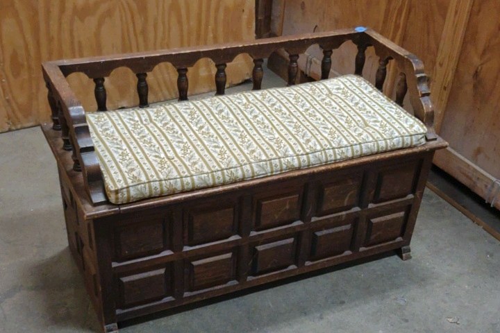 vintage storage bench