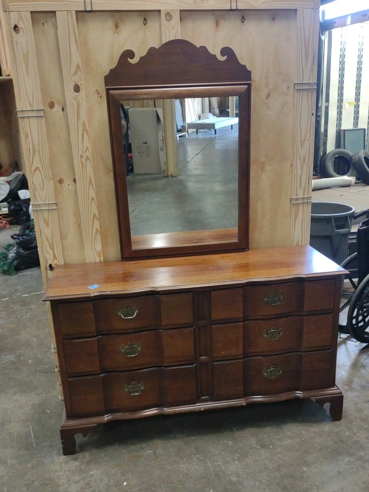 dresser