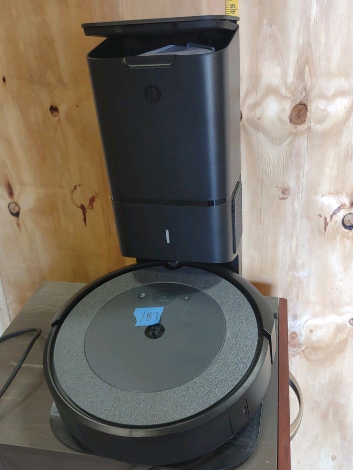 roomba vacuum