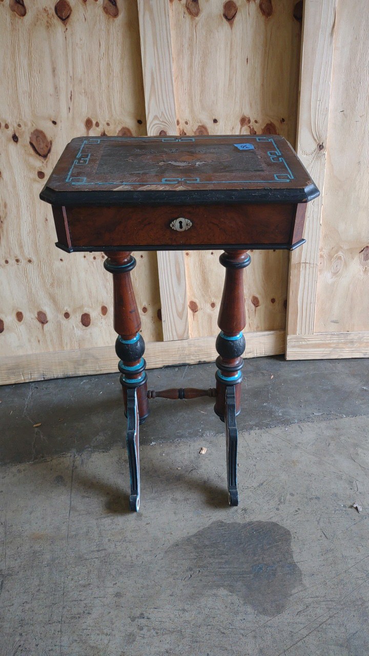 sewing table
