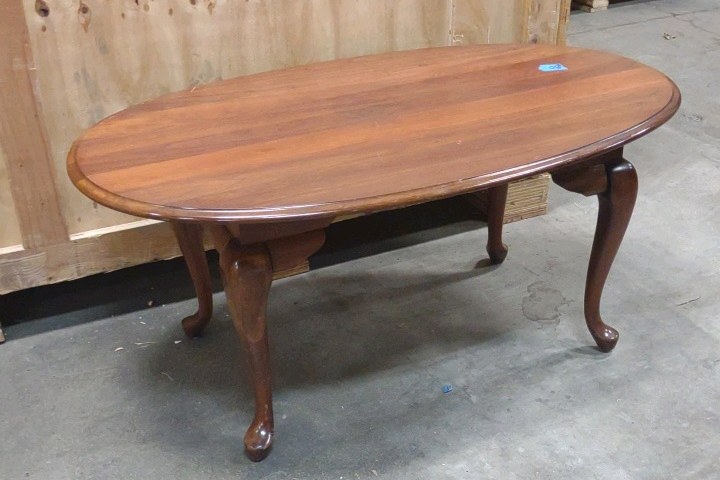 oval coffee table