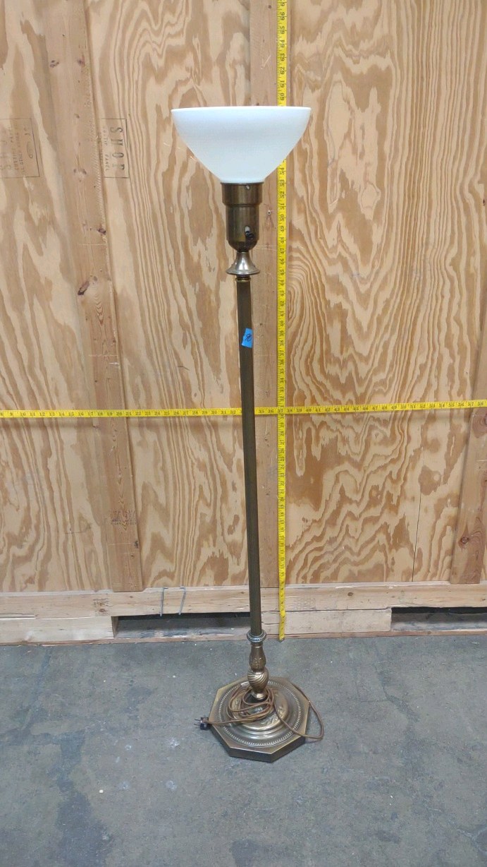 floor lamp