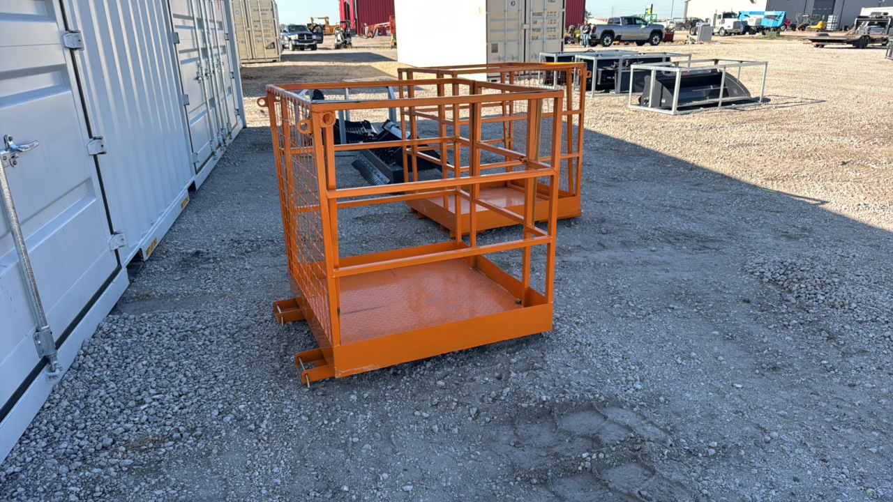 43 X 45 Forklift Safety Cage  LandHonor  2026  Unused  LHR-FSC43