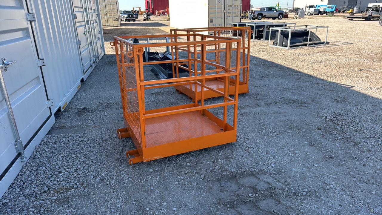 43 X 45 Forklift Safety Cage  LandHonor  2026  Unused  LHR-FSC43