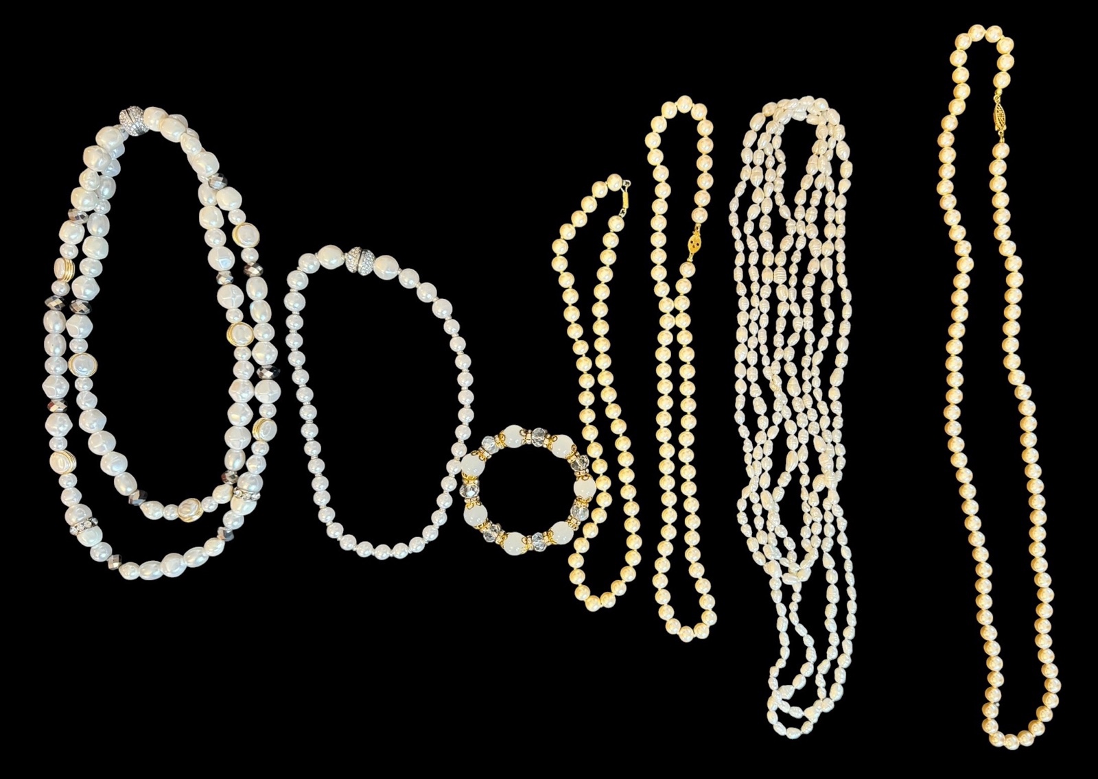 Variety of Pearl Necklaces & Bracelet