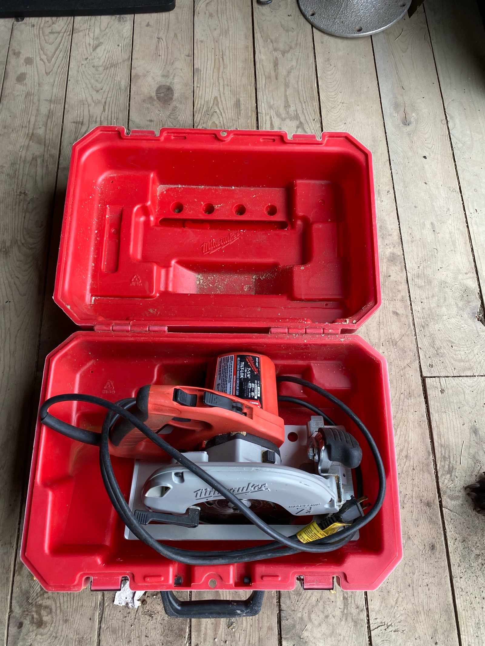 Milwaukee circular saw