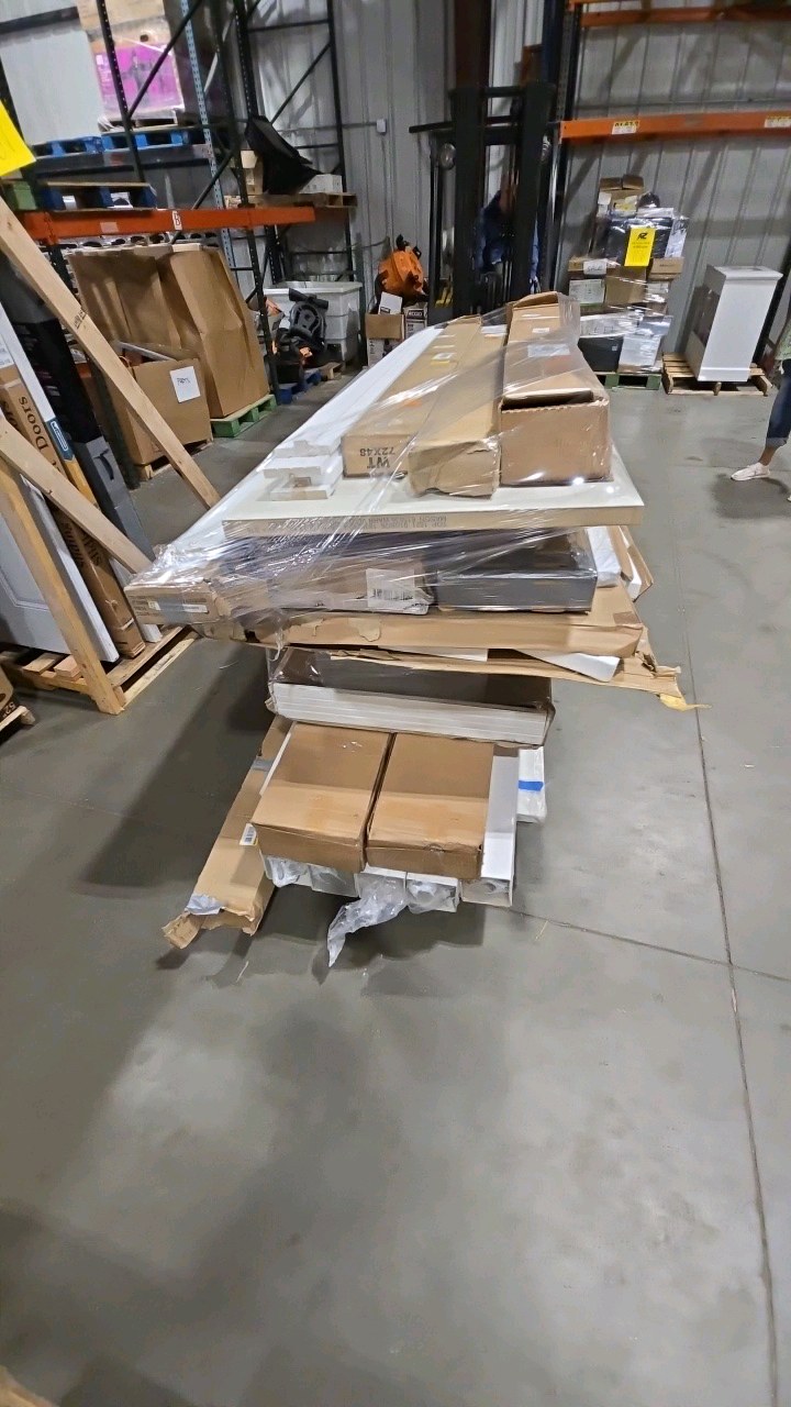 WHOLESALE PALLET LOT OF GENERAL MERCHANDISE