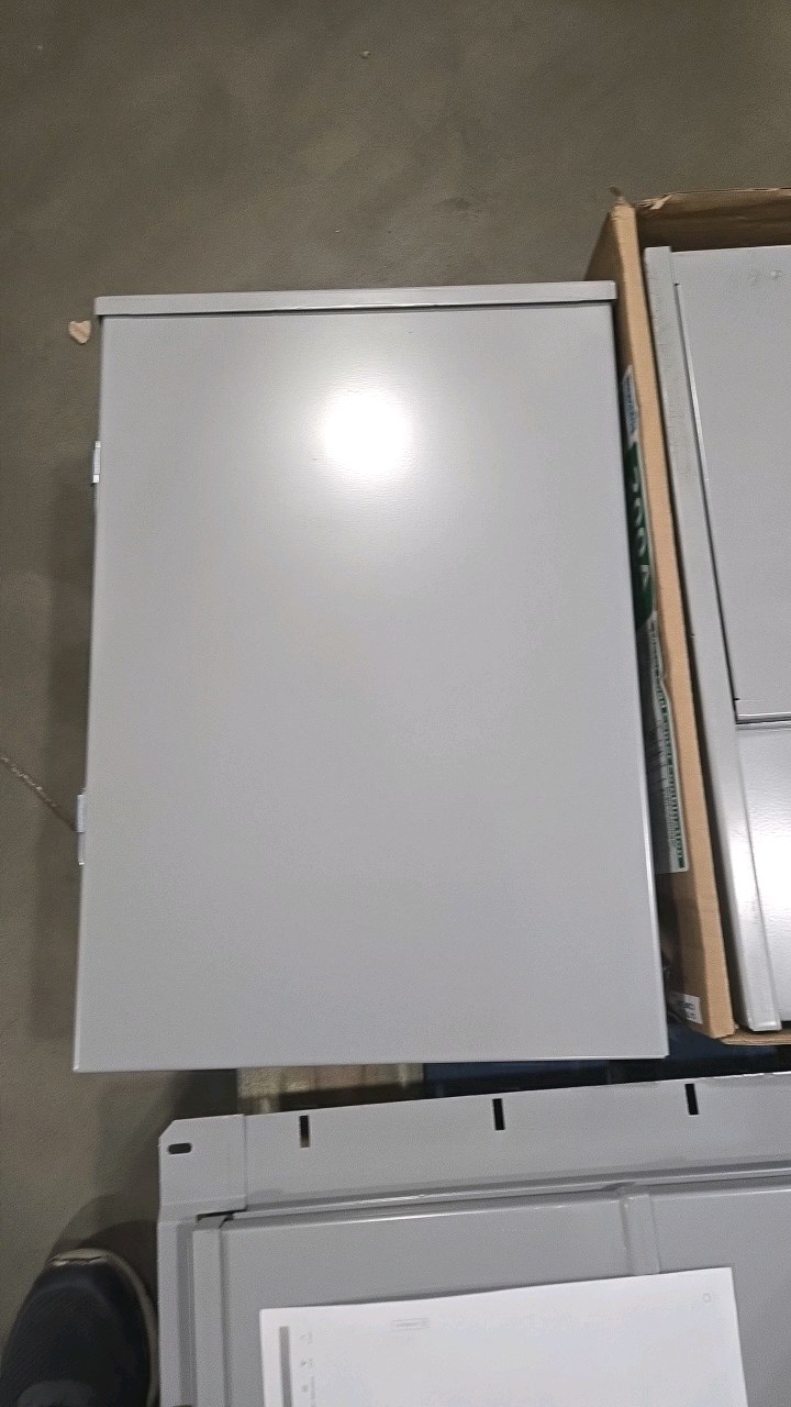 Siemens SN Series 125 Amp 12-Space 24-Circuit Outdoor Main Lug Plug-On Neutral Load Center