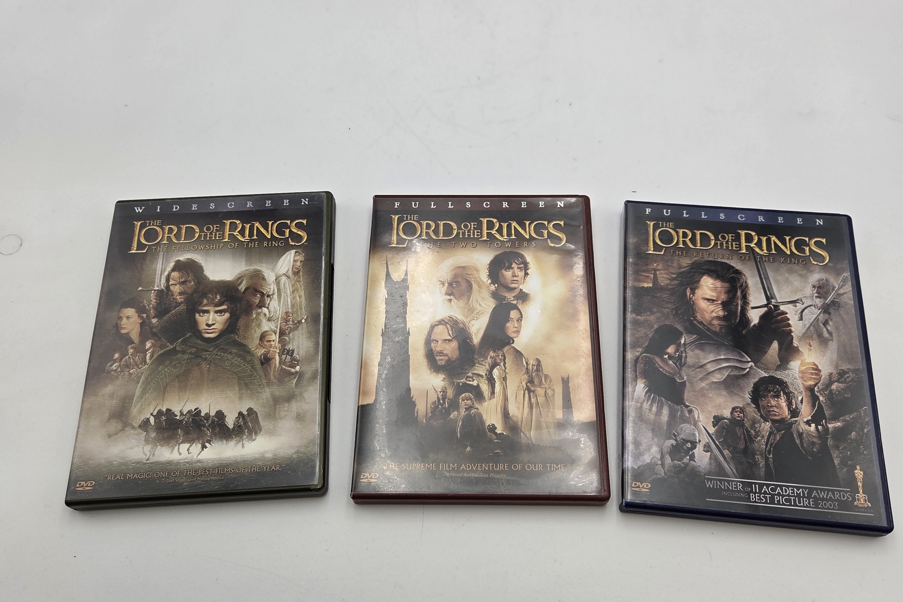 The Lord of the Rings Motion Picture Trilogy 3-DVD 6-Disc Set