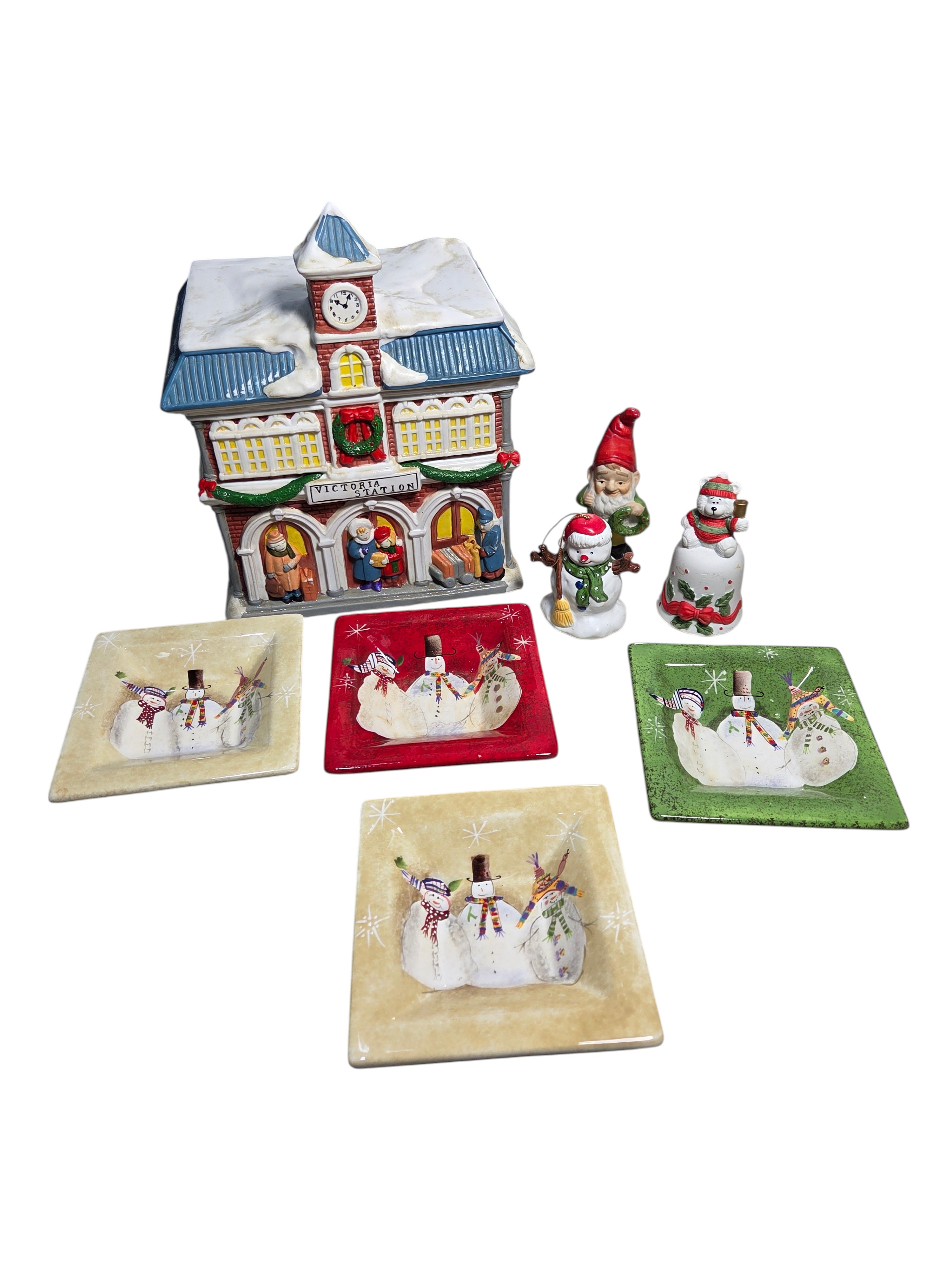 Lemax Carols Christmas Corner & Victoria Station Holiday Ceramic Decor Lot