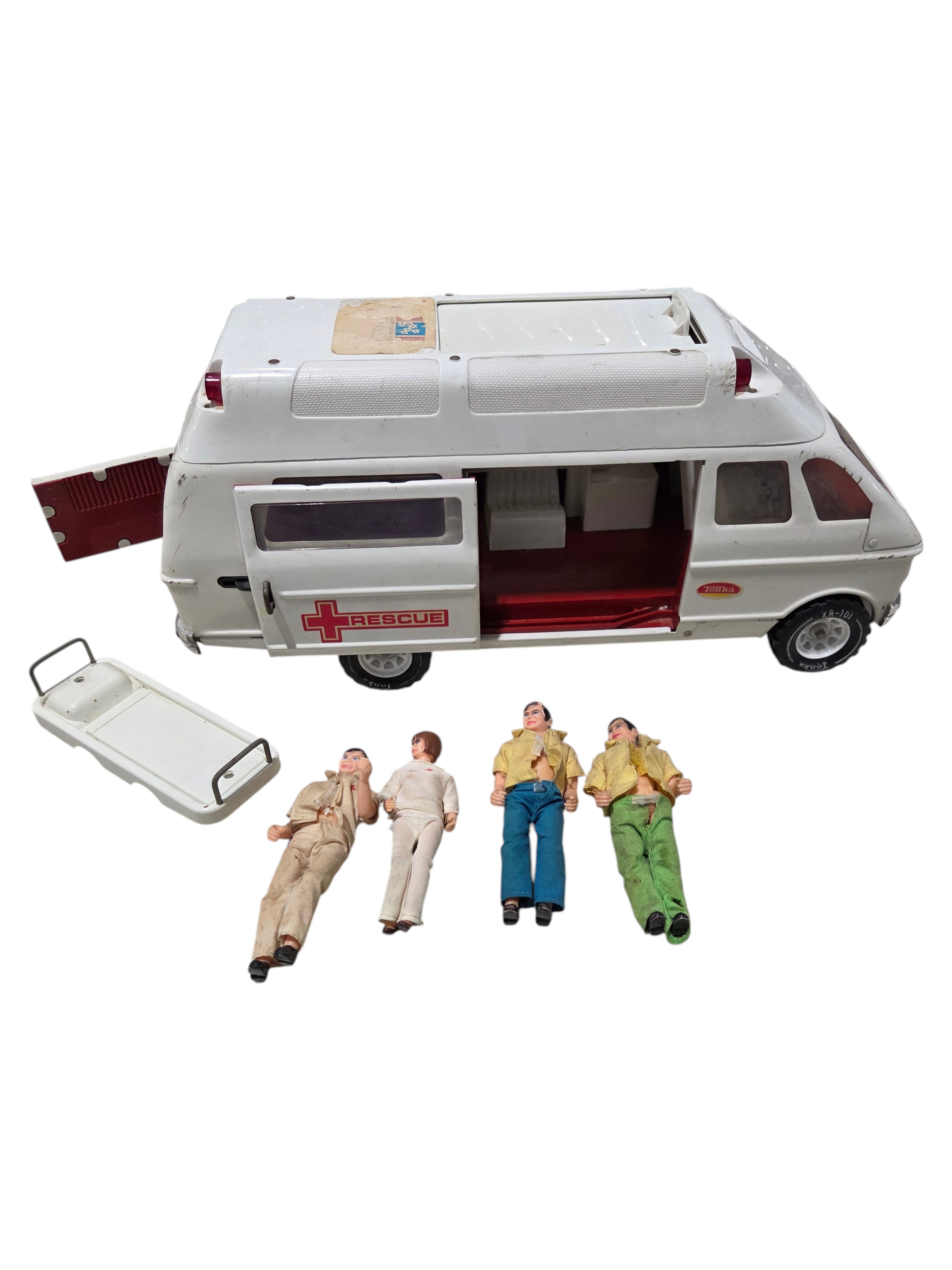 Vintage Tonka Rescue Van Ambulance Toy With Stretcher & 4 Figures