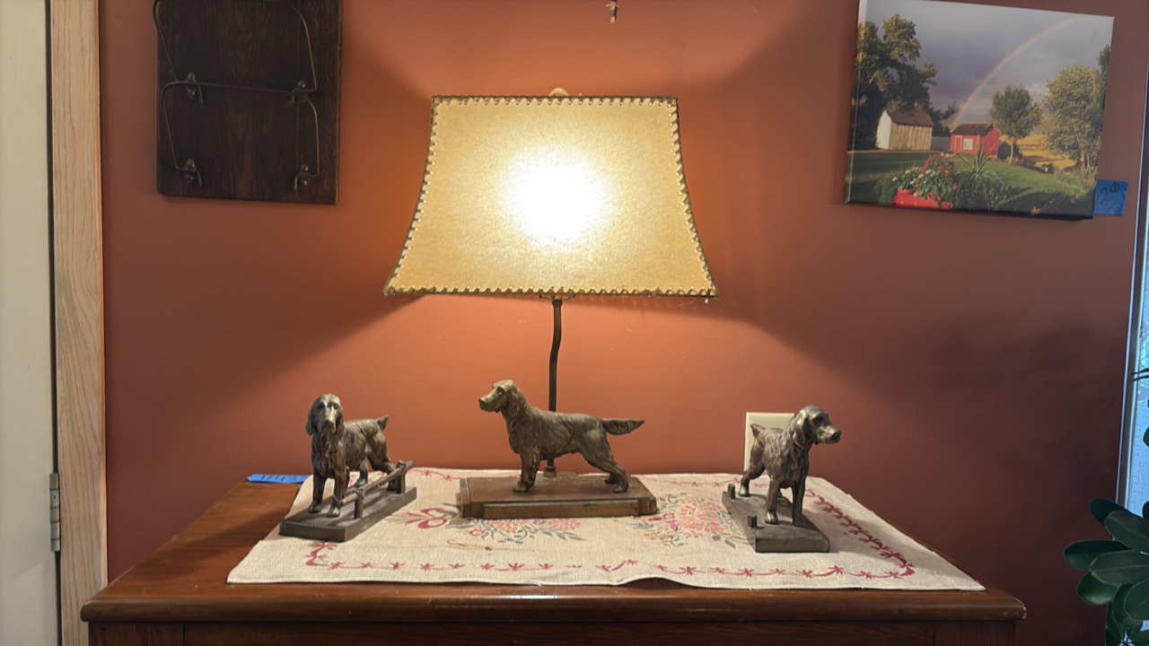 Dog figural table lamp (2) dog figurines