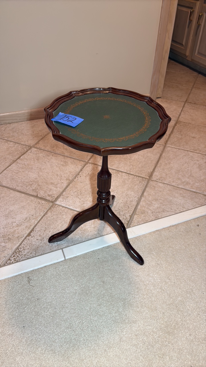 Vintage Bombay Co. pie crust table 20 tall