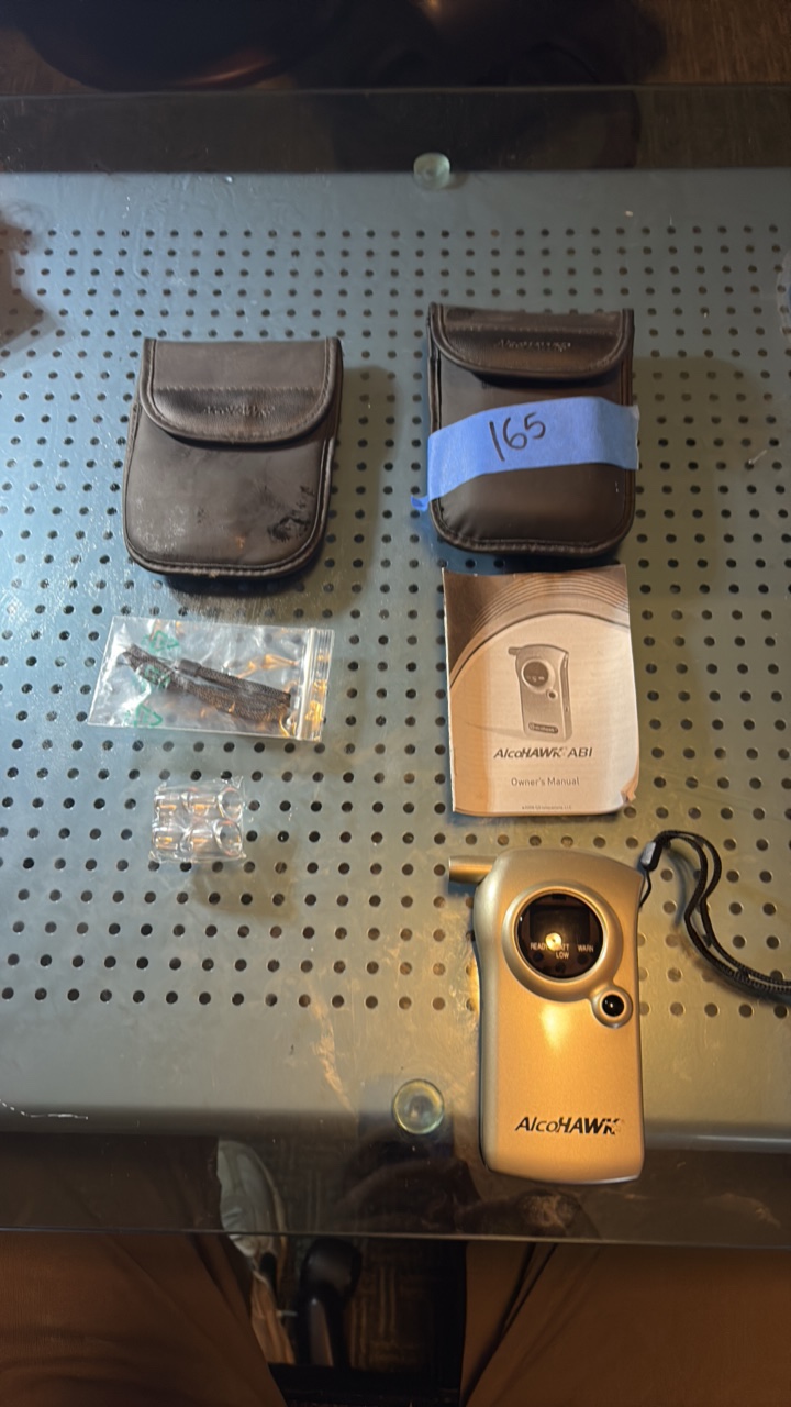 AlcoHAWK ABI ightweight, portable breathalyzer