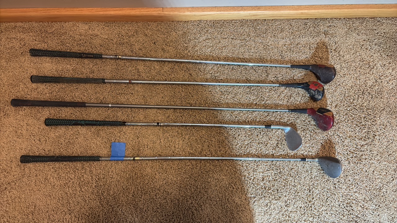 5 Vintage golf clubs