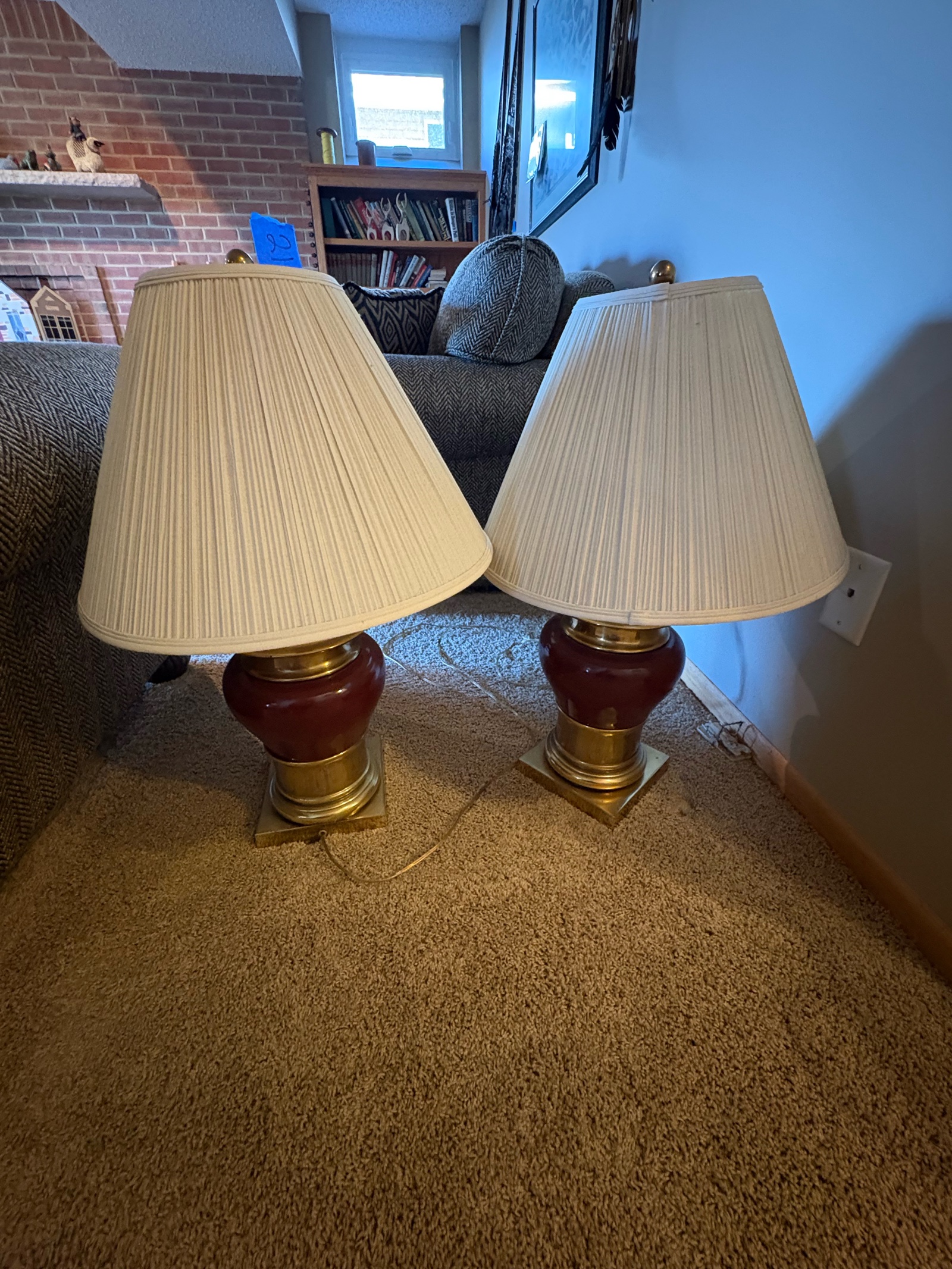 (2) Vintage table lamps