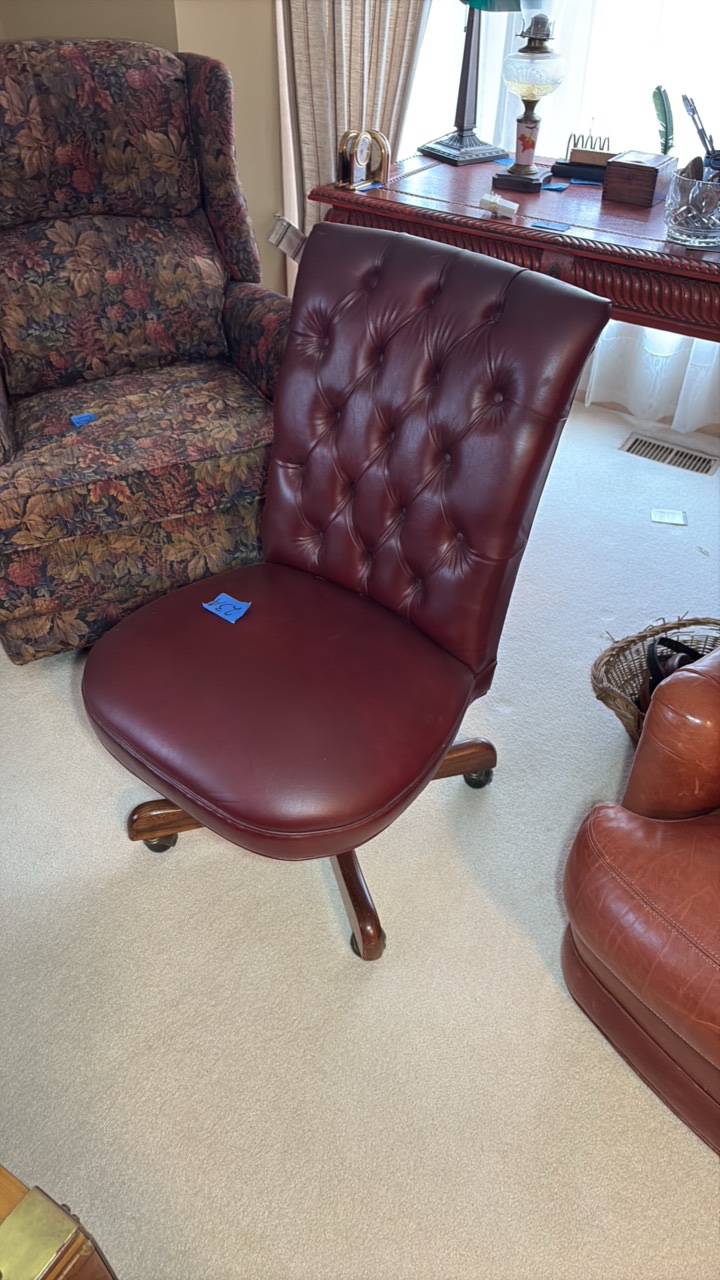 Leather Tufted Office task Chair with wheelss
